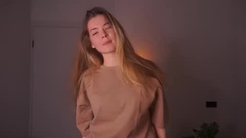 Snapshot of elizabethennals chatting on 09/20/25, 05:58 Elizabeth online show from 09/20/25, 05:58