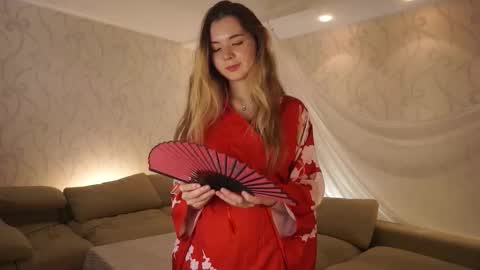 Snapshot of elizabethennals chatting on 09/24/25, 05:38 Elizabeth online show from 09/24/25, 05:38