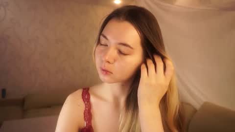 Snapshot of elizabethennals chatting on 10/21/25, 06:41 Elizabeth online show from 10/21/25, 06:41