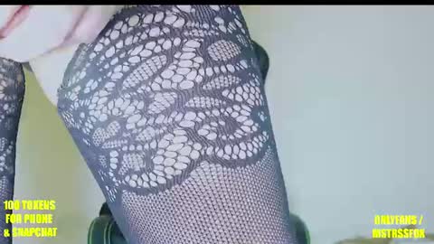 Snapshot of elizabethfox chatting on 06/12/26, 06:34 elizabethfox online show from 06/12/26, 06:34