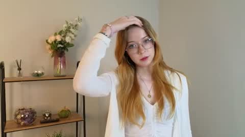Snapshot of elizabethmcdaniel chatting on 07/18/26, 09:57 Eva online show from 07/18/26, 09:57