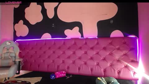 elizabethWelcome my rooomGive me more pleasure a PVT is open PVT new online show from 12/20/25, 09:33