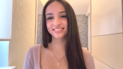 Snapshot of elizabethrabin chatting on 11/09/25, 09:40 Mia online show from 11/09/25, 09:40