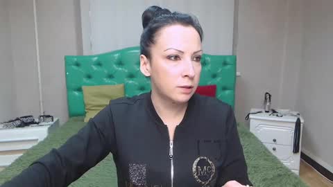 ElizabethSho online show from 01/25/25, 06:24