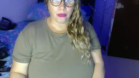 Elizabeth online show from 11/08/25, 11:25