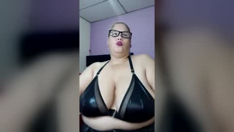 Elizabeth online show from 06/22/26, 10:34