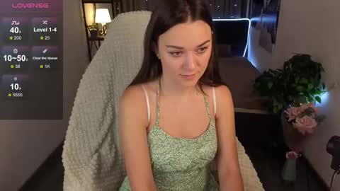 Snapshot of elizabetsoon chatting on 11/16/25, 06:08 elizabetsoon online show from 11/16/25, 06:08