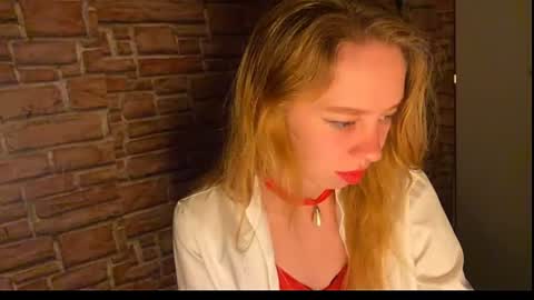 Eliza online show from 07/21/26, 05:15