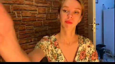 Eliza online show from 07/26/26, 05:09