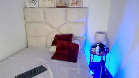 Eliza online show from 07/25/26, 11:19