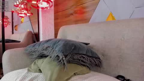 elizbeth_777 online show from 02/15/25, 08:22