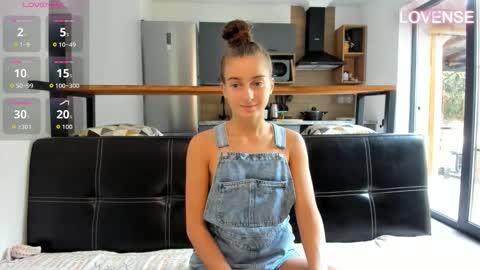 Eliz                               online show from 11/24/25, 09:53