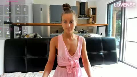 Eliz                               online show from 07/26/26, 11:17