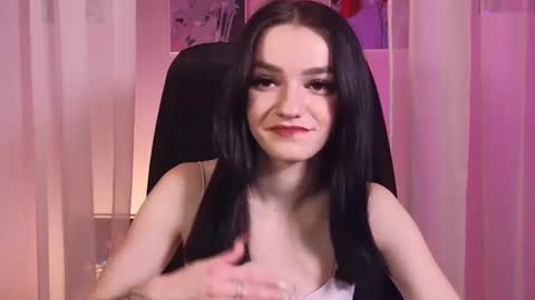 elizzza_ online show from 01/31/25, 12:40