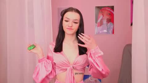 elizzza_ online show from 02/19/25, 12:22