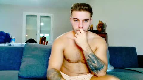 elkafit28 online show from 12/13/24, 02:16