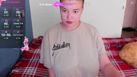 Snapshot of elkapulka chatting on 09/14/25, 07:51 Lina online show from 09/14/25, 07:51