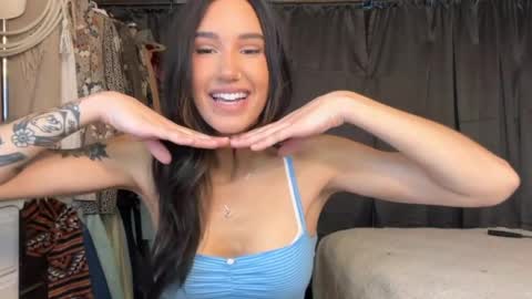 Snapshot of ella2sweet chatting on 03/26/26, 02:11 Ella online show from 03/26/26, 02:11