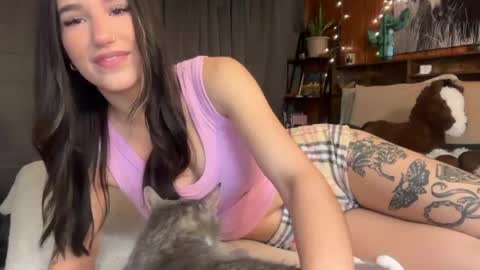 Snapshot of ella2sweet chatting on 04/30/26, 12:22 Ella online show from 04/30/26, 12:22