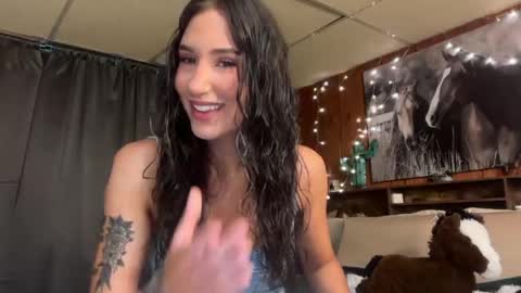 Snapshot of ella2sweet chatting on 05/14/26, 12:12 Ella online show from 05/14/26, 12:12