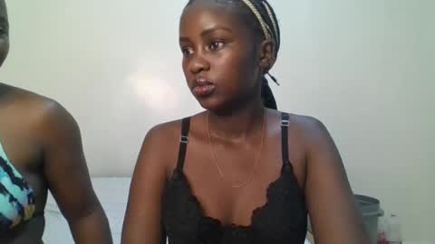 ella8_ online show from 06/28/26, 06:41