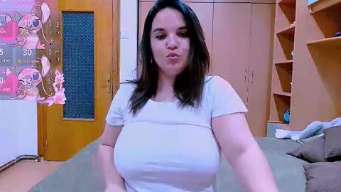 Ella  online show from 10/23/25, 07:34