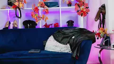 ella_kross online show from 09/19/25, 04:25