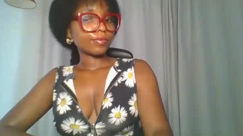 Ella online show from 10/16/25, 06:47
