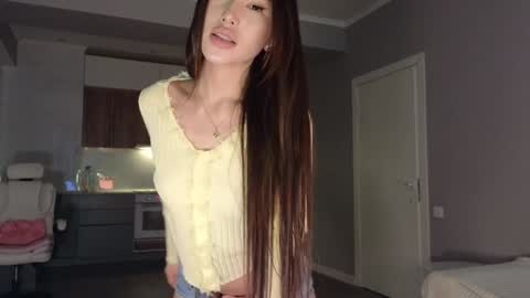 Lee online show from 03/17/26, 03:44