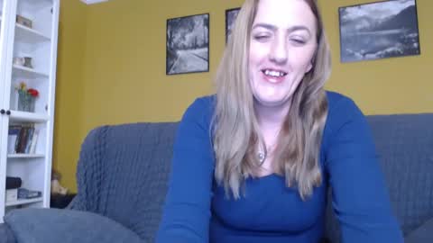 Ella  Max online show from 03/04/25, 07:08