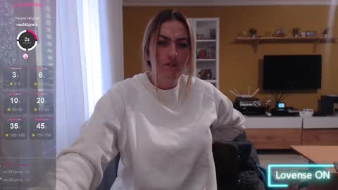 Snapshot of ella_max_live chatting on 10/07/25, 07:05 Ella  Max online show from 10/07/25, 07:05