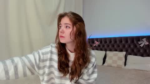 Ella Mayers online show from 02/14/25, 10:14