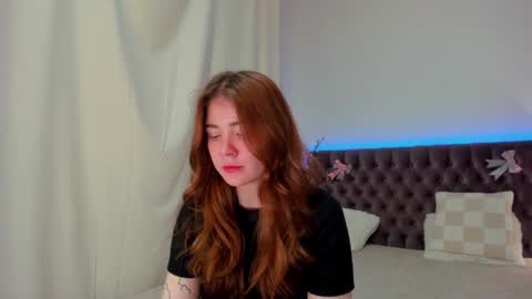 Ella Mayers online show from 02/26/25, 12:27