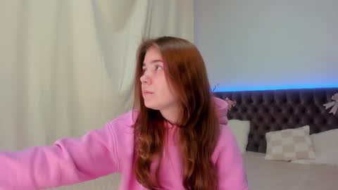 Ella Mayers online show from 03/02/25, 09:43