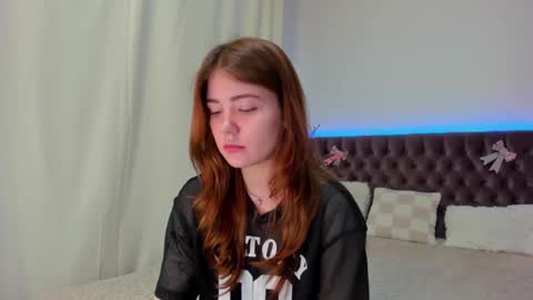 Ella Mayers online show from 03/05/25, 09:48