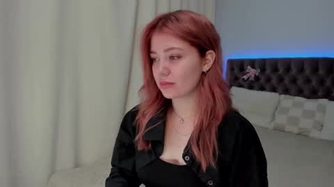 Ella Mayers online show from 09/12/25, 12:16