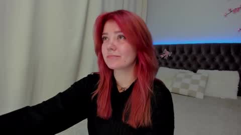 Ella Mayers online show from 09/25/25, 12:31