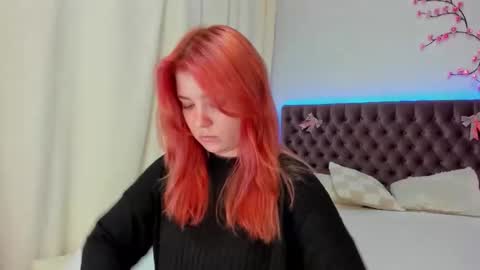 Ella Mayers online show from 10/05/25, 12:14