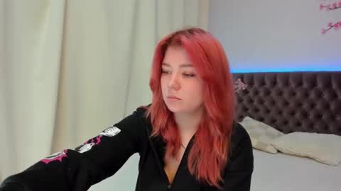 Ella Mayers online show from 10/25/25, 12:34