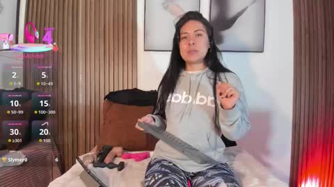 ella rouse online show from 11/30/25, 12:42