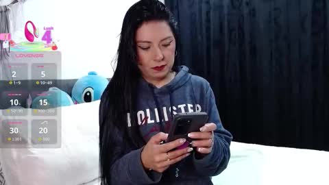 Snapshot of ella_rouse1 chatting on 03/17/26, 11:24 ella rouse online show from 03/17/26, 11:24
