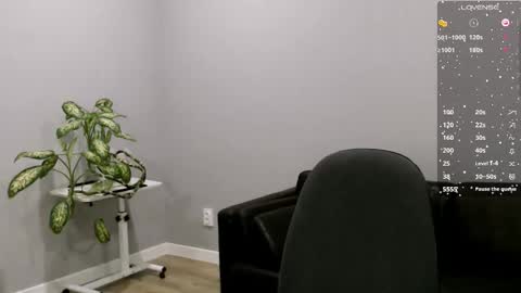 Ella online show from 12/05/25, 07:28