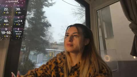 ella_vee online show from 01/19/26, 06:50