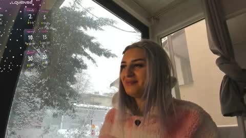 ella_vee online show from 02/21/26, 07:31