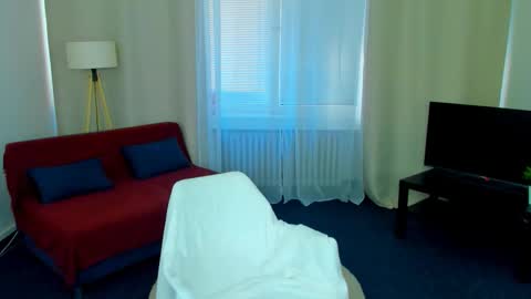 ellaasteele online show from 09/30/25, 01:38