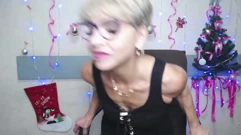 EllaBonito online show from 12/20/24, 06:29
