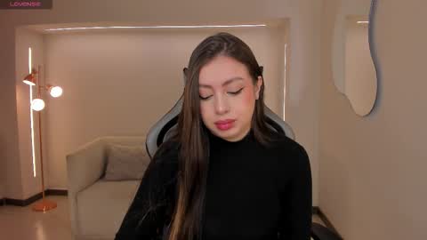 Snapshot of ellaclark chatting on 09/15/25, 06:52 EllaClark online show from 09/15/25, 06:52