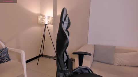 Snapshot of ellaclark chatting on 09/24/25, 07:06 EllaClark online show from 09/24/25, 07:06