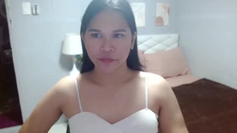 EllaFord online show from 06/17/26, 03:09
