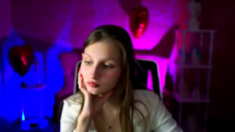 Ella online show from 03/03/25, 12:27